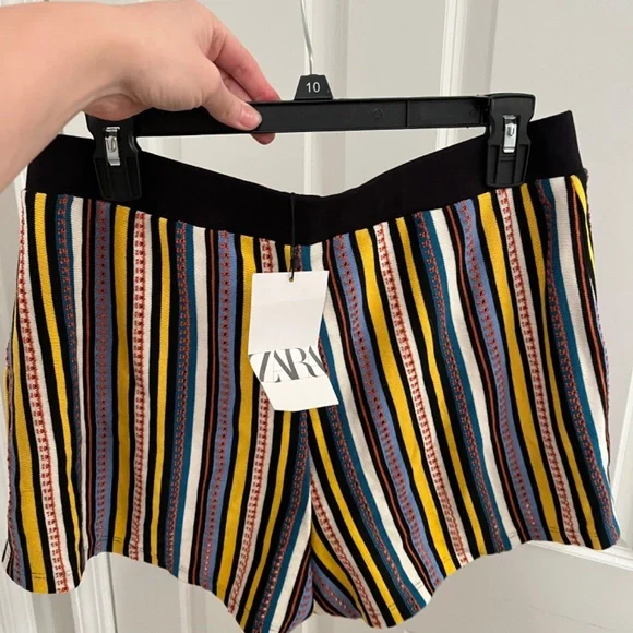 Set - Picture 4 of 4